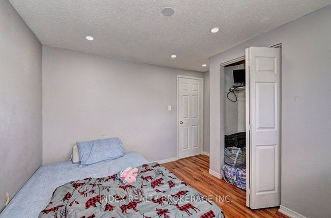 30 Maxwell Dr, House other with 4 bedrooms, 3 bathrooms and 4 parking in Kitchener ON | Image 27