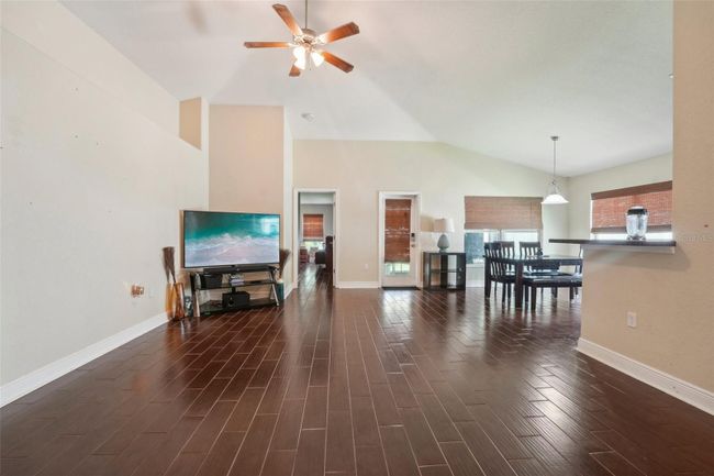 10711 Standing Stone Dr, House other with 3 bedrooms, 2 bathrooms and null parking in Wimauma FL | Image 23