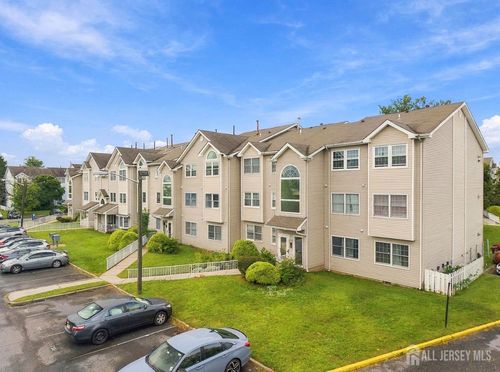 722 Edpas Road, New Brunswick, NJ, 08901 | Card Image
