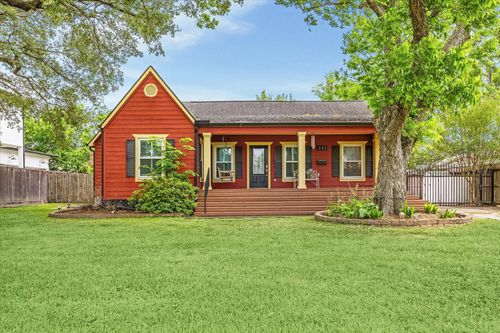 211 W 31st St, Houston, TX, 77018-8311 | Card Image