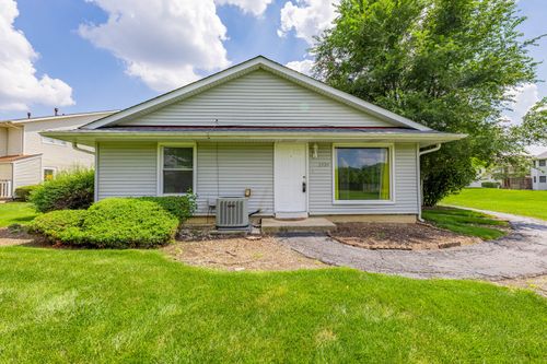 2329-2329 Carnation Dr, Crest Hill, IL, 60403-1603 | Card Image