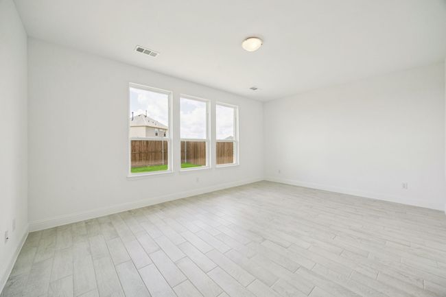 532 Magellan Cir, House other with 3 bedrooms, 3 bathrooms and null parking in Dallas TX | Image 19