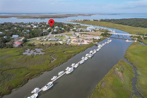 914 Ladies St, FERNANDINA BEACH, FL, 32034-3153 | Card Image