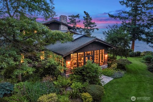 6425 Undisclosed, Greenbank, WA, 98253 | Card Image