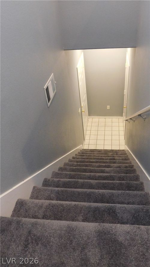 202-10231 Deerfield Beach Ave, Las Vegas, NV, 89129-1082 | Card Image