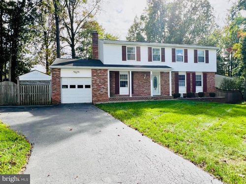 9001 Fox Lair Dr, BURKE, VA, 22015-2003 | Card Image