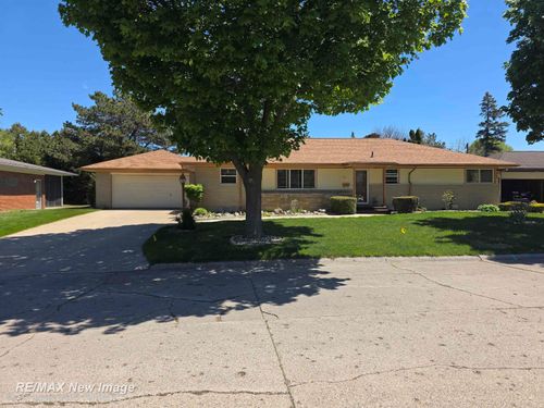 77 Elmview Court, Saginaw, MI, 48602 | Card Image