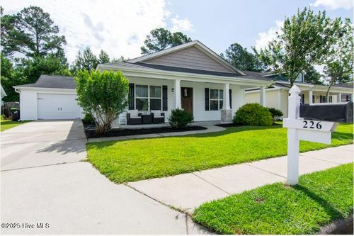 226 Bandon Dr, New Bern, NC, 28562-2303 | Card Image