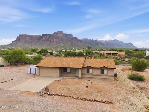 699 N Arroya Rd, Apache Junction, AZ, 85119-8625 | Card Image