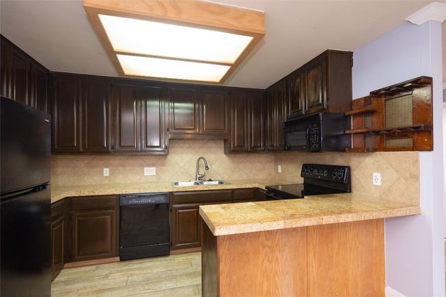 Plenty of cabinets, brand new dishwasher June 2025 | Image 8