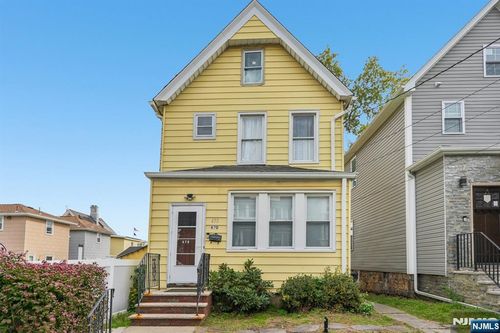 670 Devon St, Kearny, NJ, 07032-2950 | Card Image