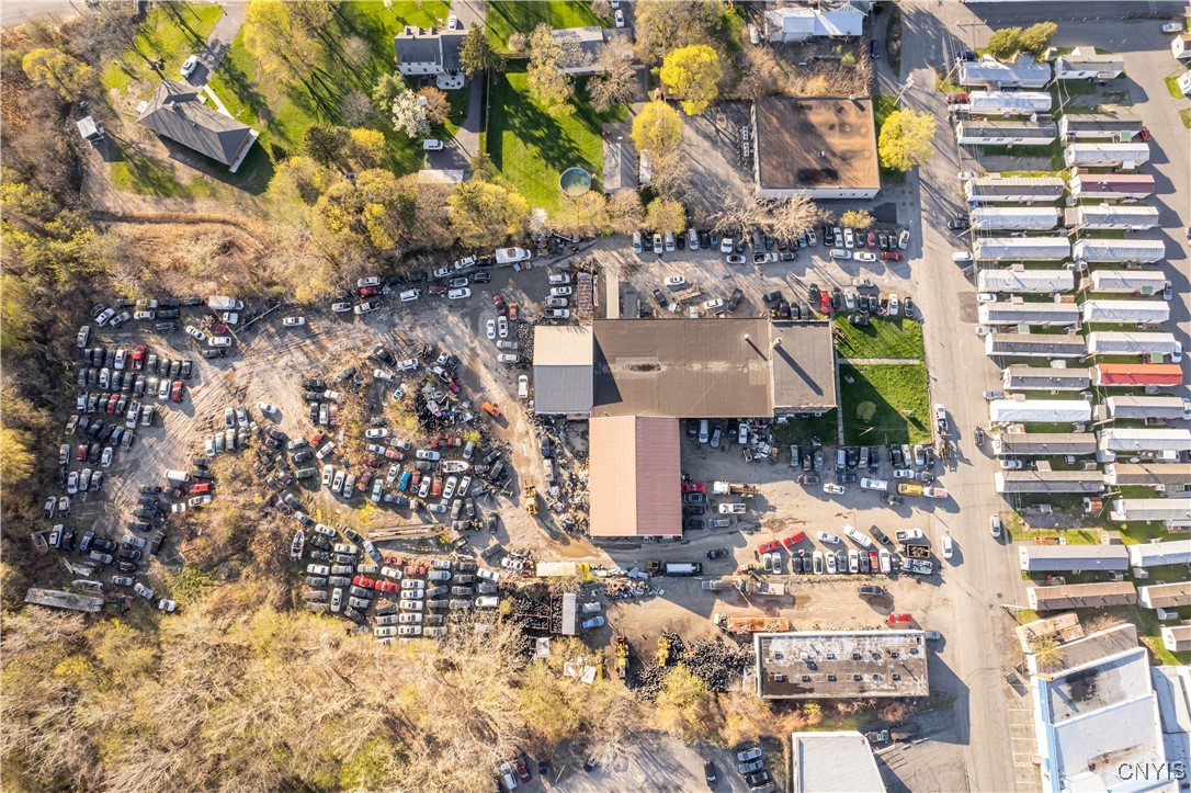 Commercial Lease in Salina