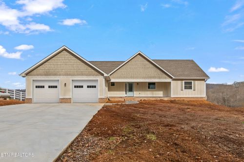 124 Laura Ln, Maynardville, TN, 37807-4987 | Card Image