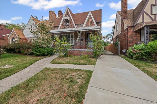 18940 San Juan Dr, Detroit, MI, 48221-2176 | Card Image