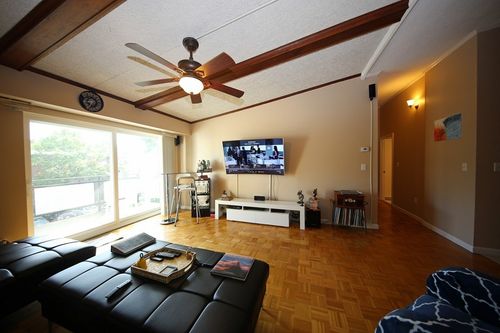 24b-57 Broadlawn Park, Chestnut Hill, MA, 02467-3517 | Card Image