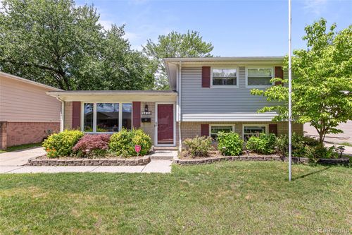 9428 Elm Street, Taylor, MI, 48180 | Card Image