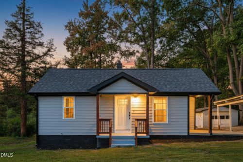 828 Buckner St, Graham, NC, 27253-1662 | Card Image