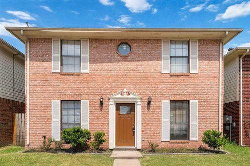 13834 Trumpetvine St, Houston, TX, 77083-6864 | Card Image