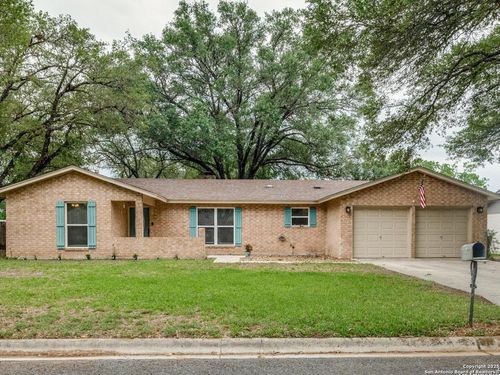 1639 Redwood St, Seguin, TX, 78155-5241 | Card Image