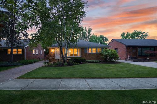 2400 Derby Rd, Birmingham, MI, 48009-7534 | Card Image