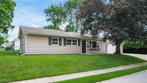 525 W Shields St, Newark, OH, 43055-4350 | Card Image