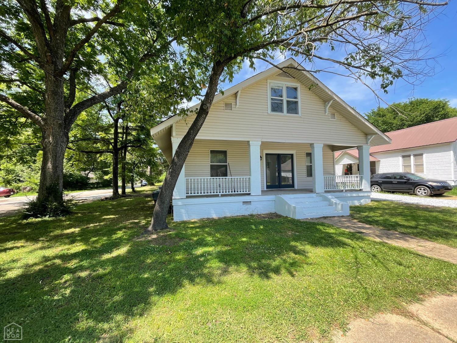 Jefferson Ave, Jonesboro, AR 72401