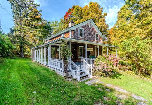 691 Smithfield Rd, Millerton, NY, 12546-4418 | Card Image