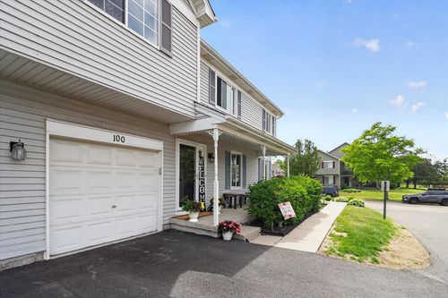 100 Village Creek Dr, Lake In The Hills, IL, 60156-4899 | Card Image