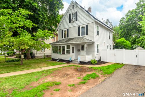 165 Oak St, Manchester, CT, 06040-6139 | Card Image