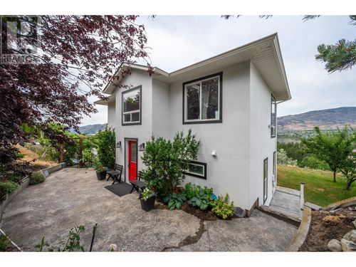 4004 39th St, Osoyoos, BC, V0H1V6 | Card Image