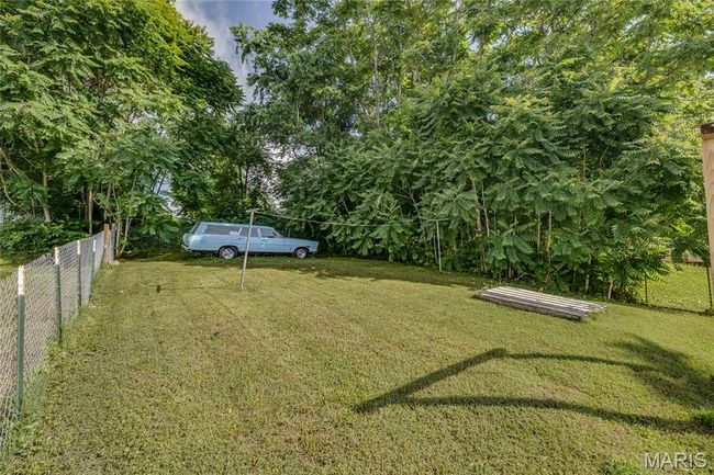 View of yard | Image 5