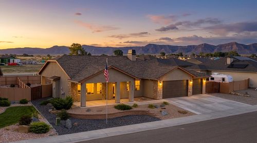 2624 Tiger Eye Ln, Grand Junction, CO, 81506-1784 | Card Image