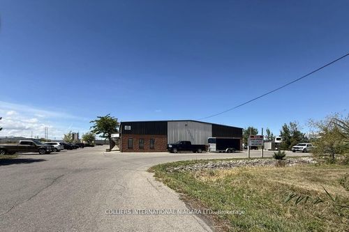 4-35 Seapark Dr, St Catharines, ON, L2M6S5 | Card Image