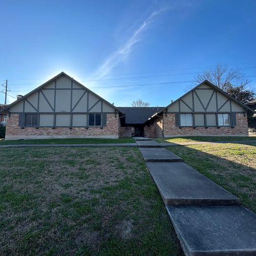 c-7208 Creekside Dr, Austin, TX, 78752-2161 | Card Image