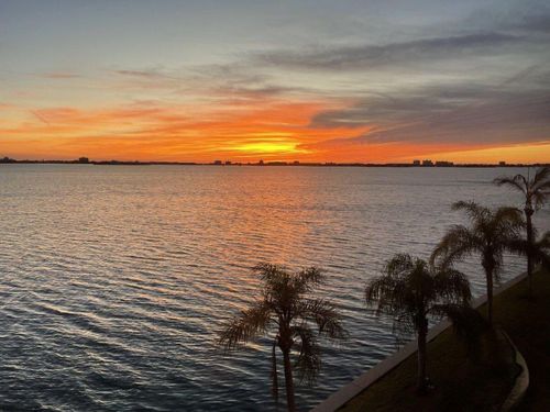 402-5900 Shore Blvd S, Gulfport, FL, 33707-5933 | Card Image