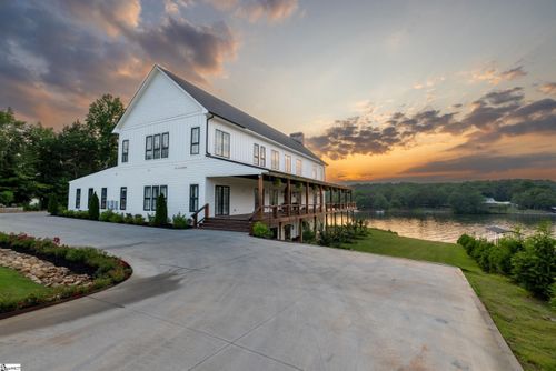 126 Clearview Dr, Abbeville, SC, 29620-3226 | Card Image