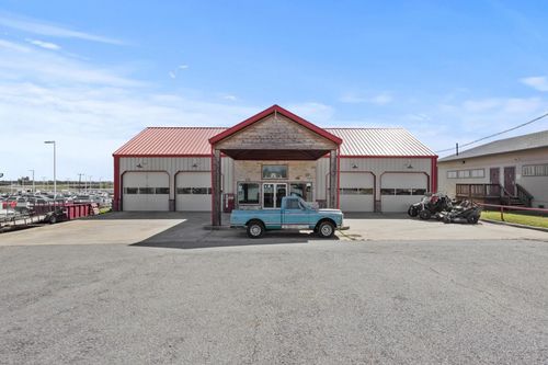 2411 Texoma Pkwy, Sherman, TX, 75090-2421 | Card Image