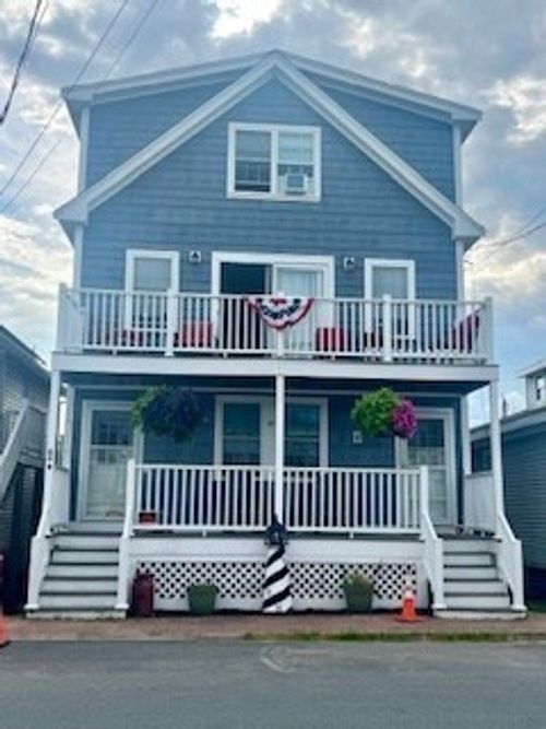 b-84 Railroad Ave, Salisbury, MA, 01952-2807 | Card Image