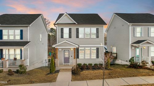 111 Rosemary St, Clayton, NC, 27520-1845 | Card Image