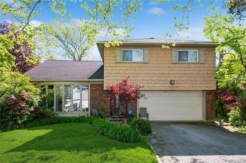 1040 Cedarhurst Street, Hempstead, NY, 11581 | Card Image