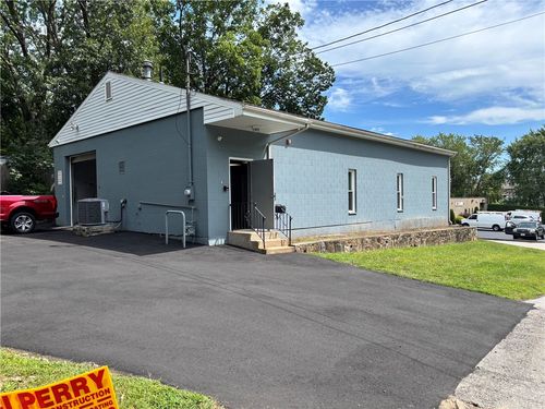 100 Central St, Warwick, RI, 02886-1206 | Card Image