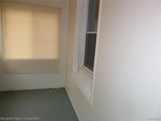 19456 Stoepel St, House other with 3 bedrooms, 1 bathrooms and null parking in Detroit MI | Image 5