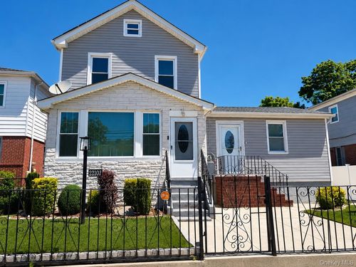 22107 135th Avenue, New York, NY, 11413 | Card Image