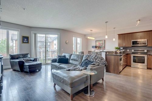 2310-15 Sunset Sq, Cochrane, AB, T4C0E7 | Card Image