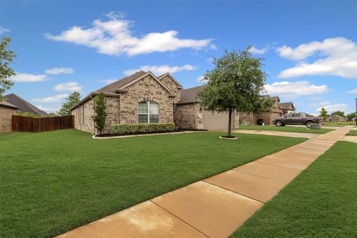 628 Waterford Way, Joshua, TX, 76058-1249 | Card Image