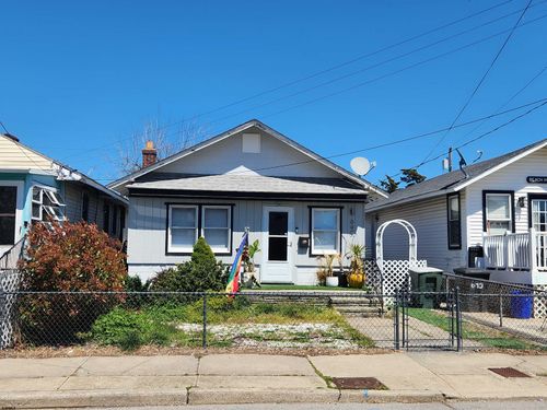 649 N Harrisburg Ave, Atlantic City, NJ, 08401-1164 | Card Image