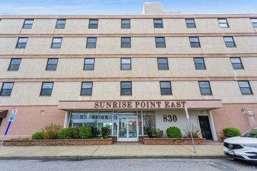 2a-830 Shore Rd, Long Beach, NY, 11561-5402 | Card Image