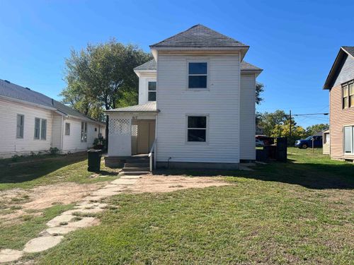617 N 4th St, Arkansas City, KS, 67005-2517 | Card Image