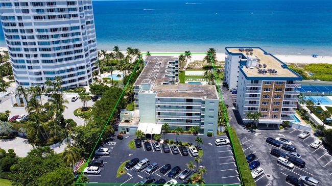 306e - 1750 S Ocean Blvd, Condo with 2 bedrooms, 2 bathrooms and null parking in Lauderdale By The Sea FL | Image 1