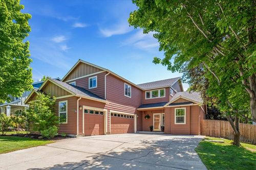 1339 Sw Rimrock Way, Redmond, OR, 97756-9195 | Card Image